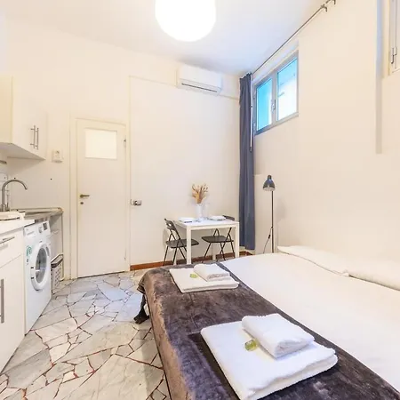 Brera - 10 Min From The Duomo, Shops, Restaurants Apartamento